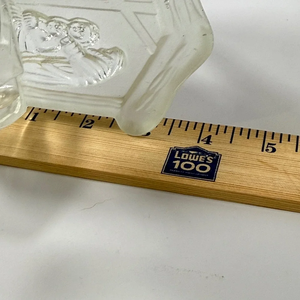 VTG Nativity Scene Votive Holder Frosted Glass Christmas Religious‎ Decor Small